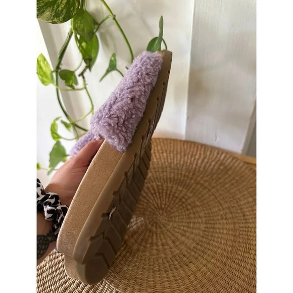 Stars Above Women’s size 10 pink fuzzy slippers - Picture 6 of 8